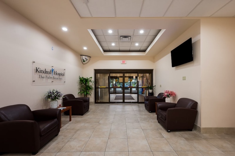 the Palm Beaches - Lobby - ARU